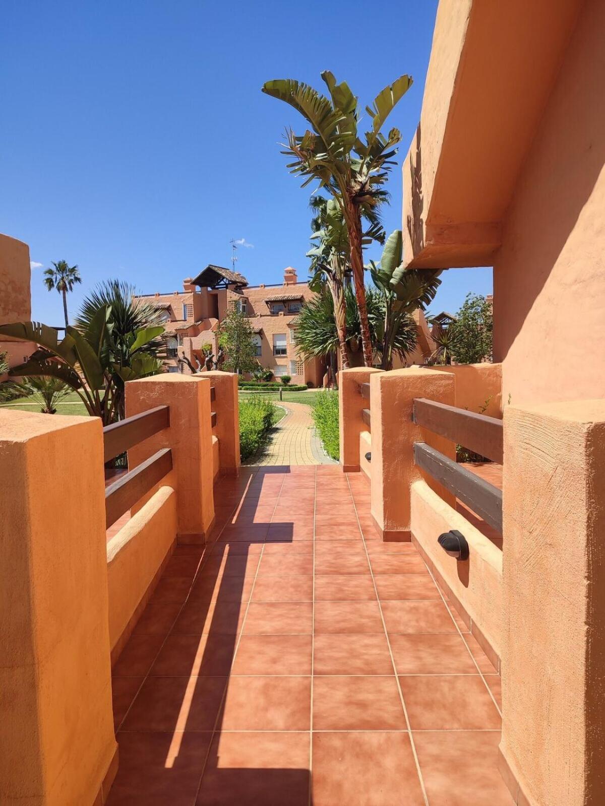 Del Sol Apartment *